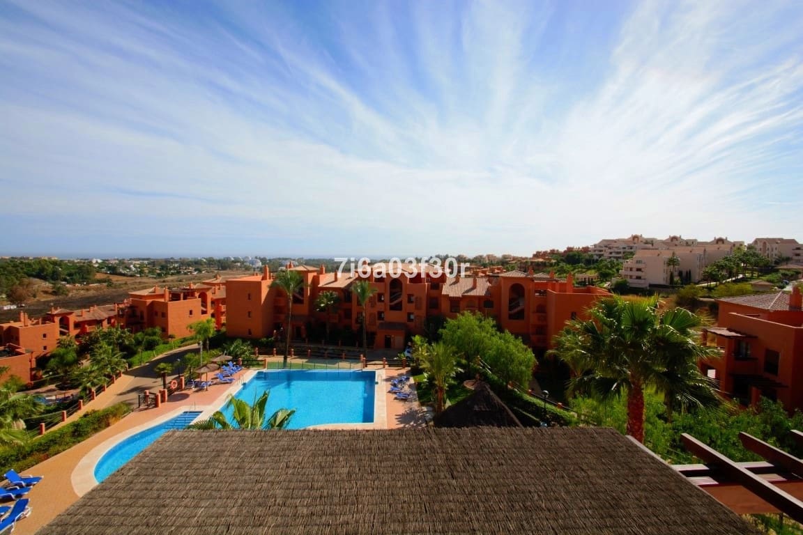 Ático de 3 habitaciones en Benahavís en alquiler vacacional con piscina garaje - 1.800 € (Ref: 9369244)
