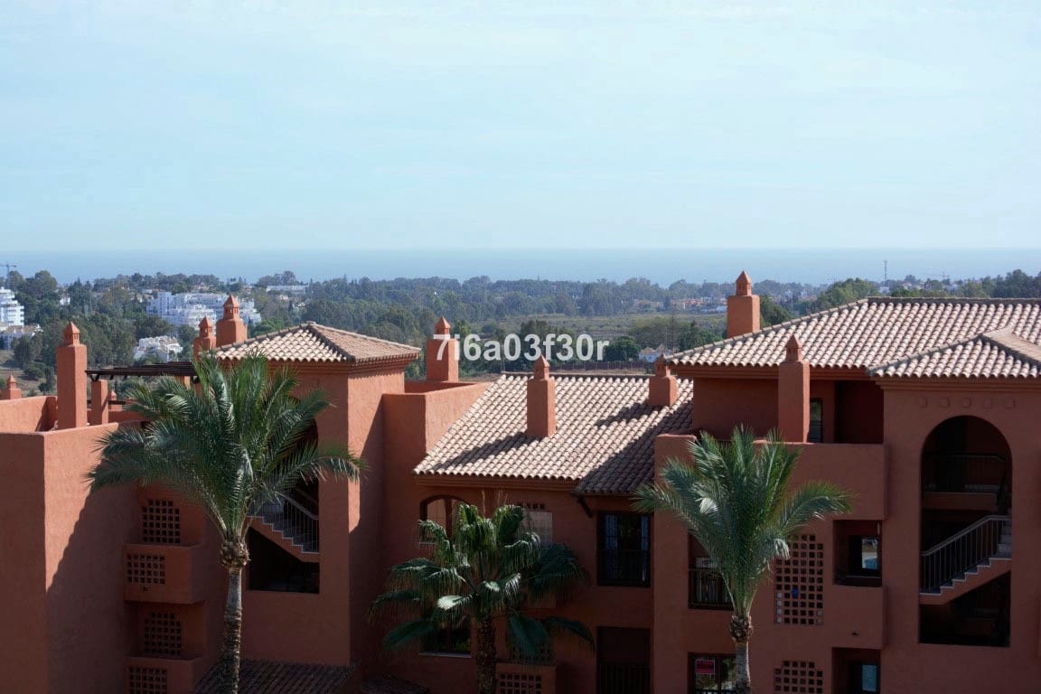 Ático de 3 habitaciones en Benahavís en alquiler vacacional con piscina garaje - 1.800 € (Ref: 9369244)