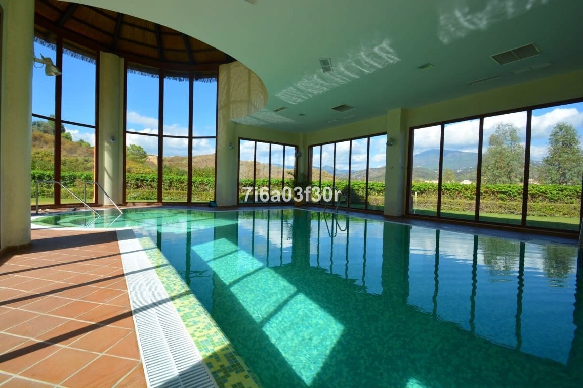 Ático de 3 habitaciones en Benahavís en alquiler vacacional con piscina garaje - 1.800 € (Ref: 9369244)