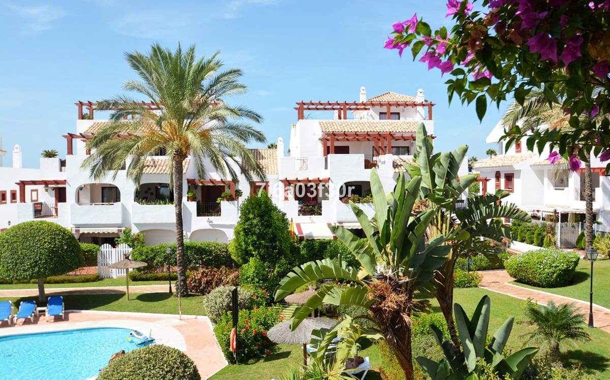 2 quarto Apartamento para arrendar em San Pedro de Alcantara com piscina garagem - 1 700 € (Ref: 9369245)