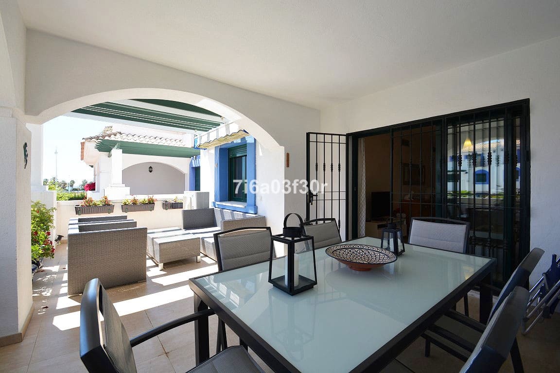 3 slaapkamer Appartement voor vakantieverhuur in San Pedro de Alcantara met zwembad garage - € 1.000 (Ref: 9386095)