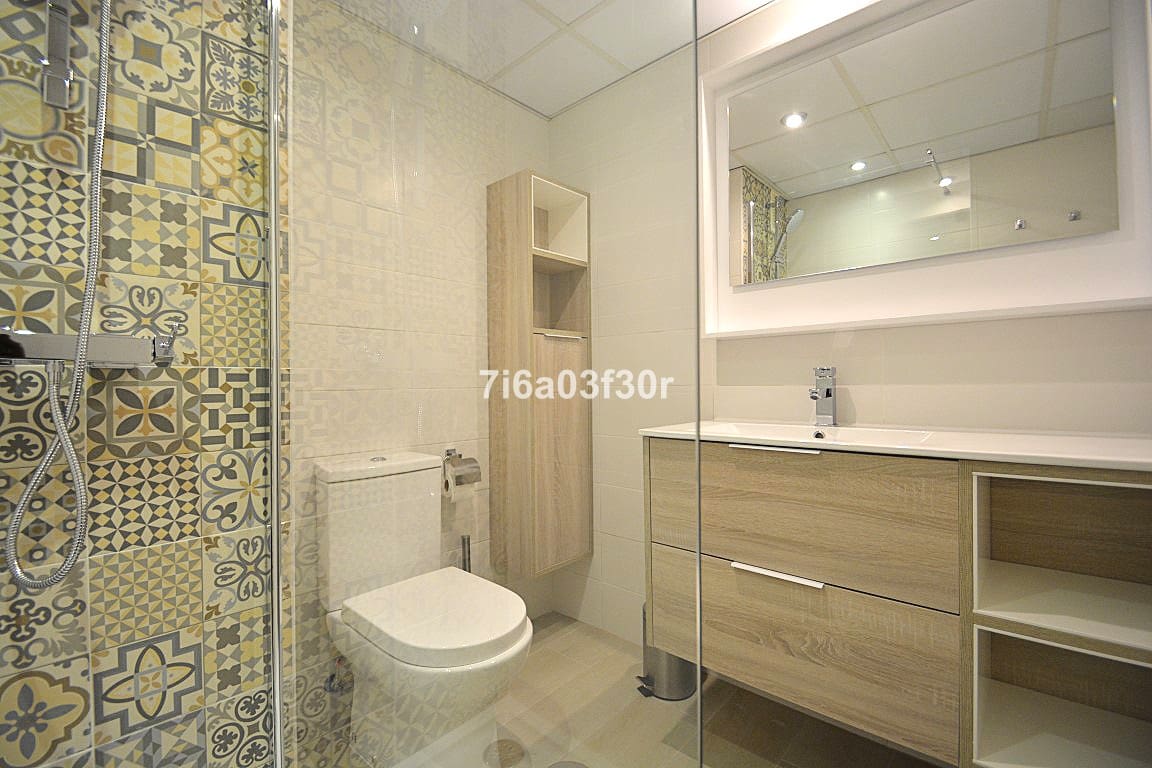 3 slaapkamer Appartement voor vakantieverhuur in San Pedro de Alcantara met zwembad garage - € 1.000 (Ref: 9386095)