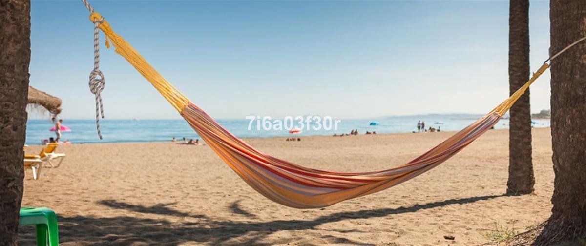 3 slaapkamer Appartement voor vakantieverhuur in San Pedro de Alcantara met zwembad garage - € 1.000 (Ref: 9386095)