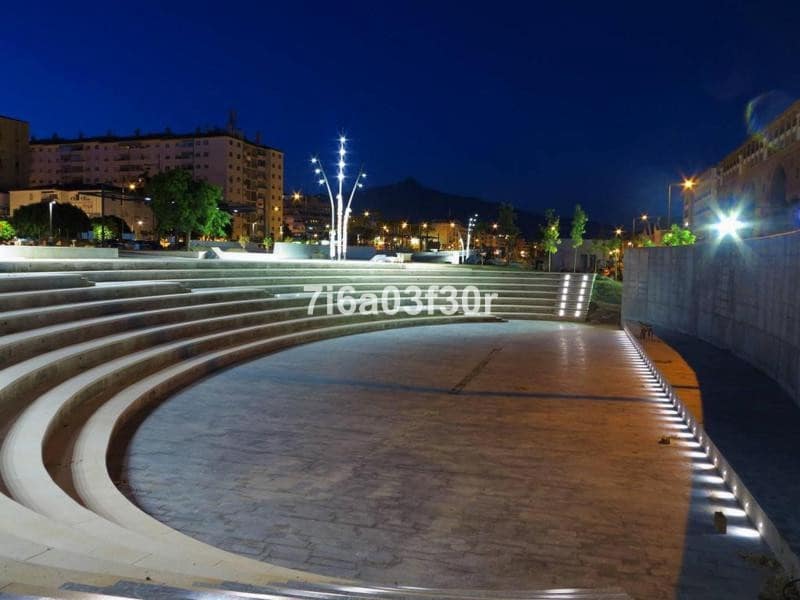 3 slaapkamer Appartement voor vakantieverhuur in San Pedro de Alcantara met zwembad garage - € 1.000 (Ref: 9386095)