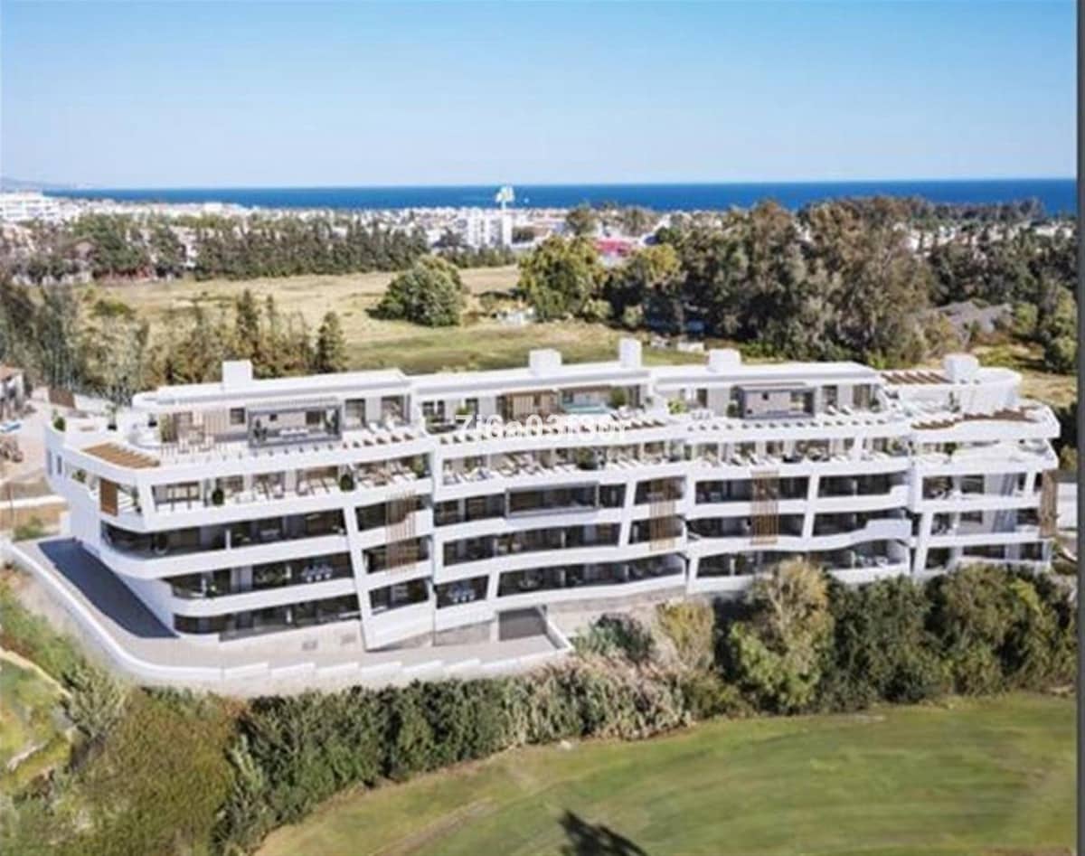 Ático de 3 habitaciones en San Pedro de Alcantara en venta con piscina garaje - 1.450.000 € (Ref: 9397023)