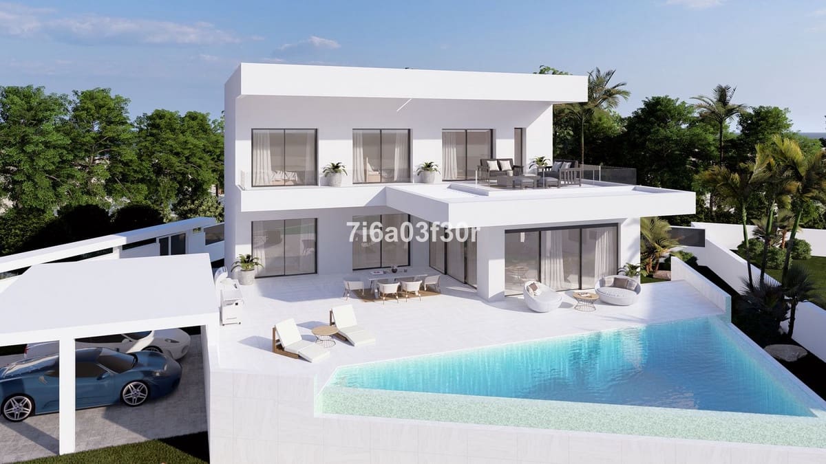 Chalet de 5 habitaciones en Estepona en venta - 1.215.000 € (Ref: 9397026)