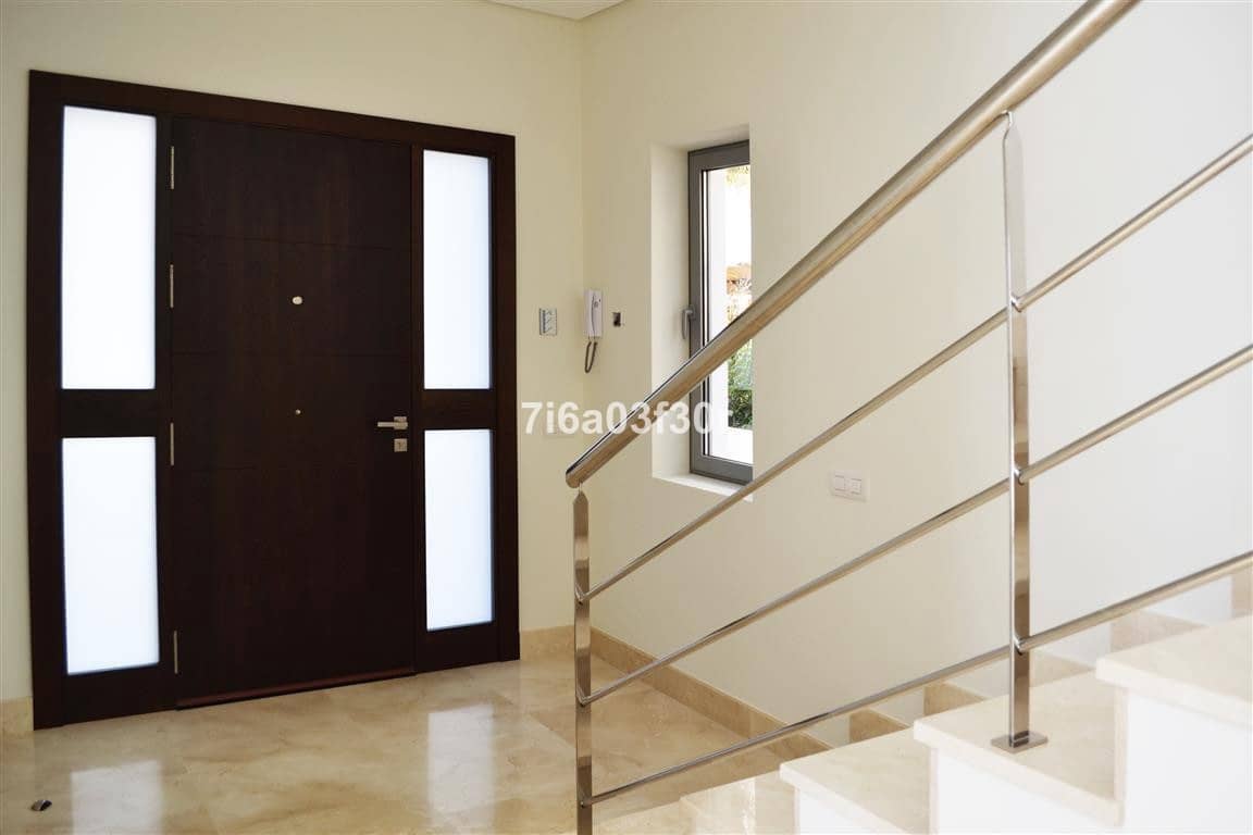 Chalet de 4 habitaciones en Benahavís en venta con piscina garaje - 1.900.000 € (Ref: 9397027)