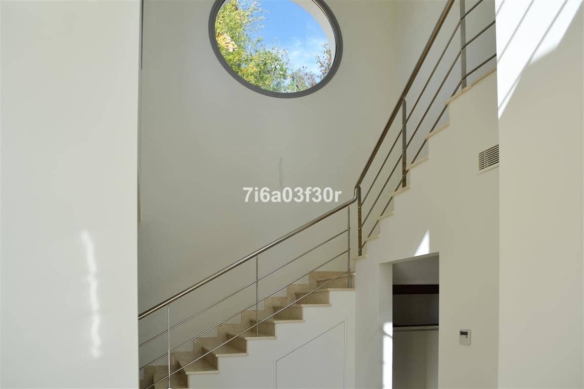 Chalet de 4 habitaciones en Benahavís en venta con piscina garaje - 1.900.000 € (Ref: 9397027)