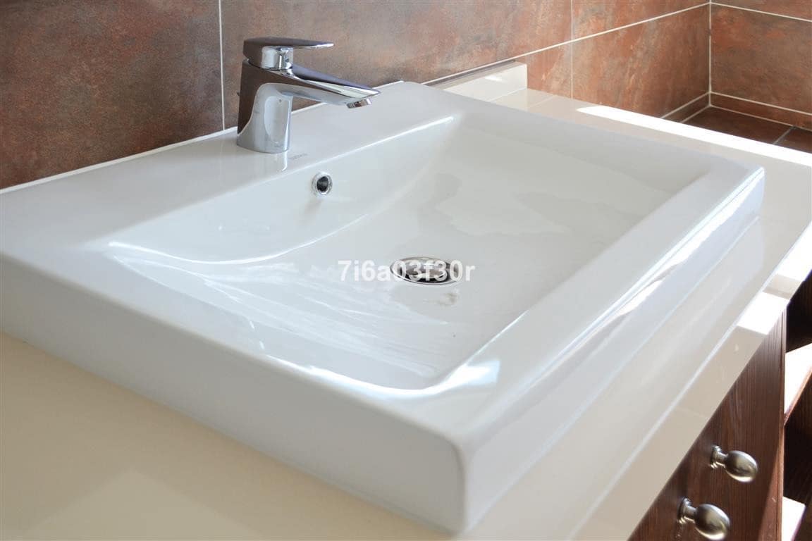 Chalet de 4 habitaciones en Benahavís en venta con piscina garaje - 1.900.000 € (Ref: 9397027)