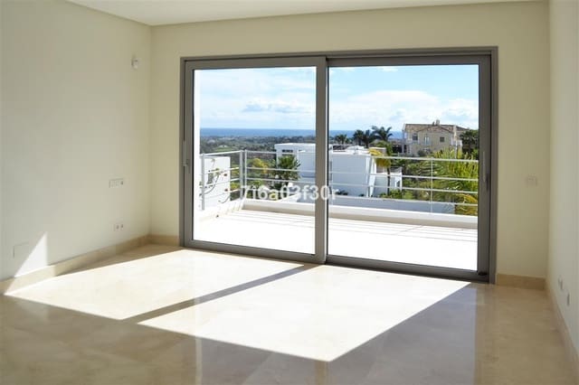 4 Zimmer Villa zu verkaufen in Benahavís mit Pool Garage - 1.900.000 € (Ref: 9397027)