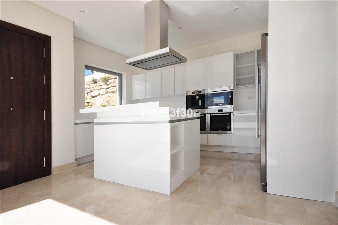 Chalet de 4 habitaciones en Benahavís en venta con piscina garaje - 1.900.000 € (Ref: 9397027)