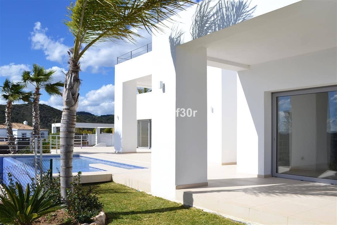 Chalet de 4 habitaciones en Benahavís en venta con piscina garaje - 1.900.000 € (Ref: 9397027)