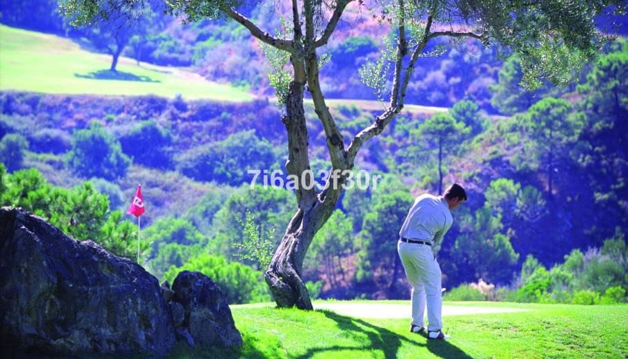 Chalet de 4 habitaciones en Benahavís en venta con piscina garaje - 1.900.000 € (Ref: 9397027)