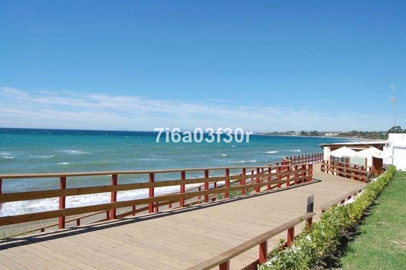 4 bedroom Villa for sale in New Golden Mile with pool - € 1,800,000 (Ref: 9397028)