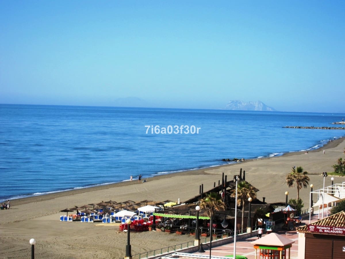 4 bedroom Villa for sale in New Golden Mile with pool - € 1,800,000 (Ref: 9397028)