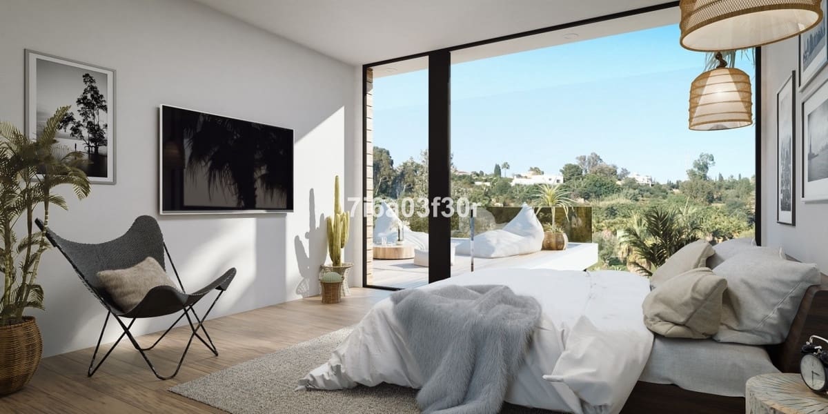 4 soverom Villa til salgs i New Golden Mile med svømmebasseng - € 1 800 000 (Ref: 9397028)