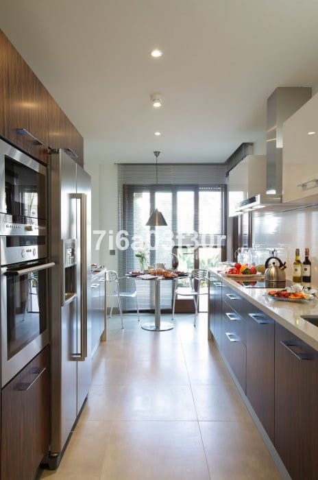 3 bedroom Apartment for sale in Estepona with pool garage - € 1,750,000 (Ref: 9397029)