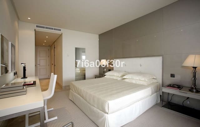 3 sypialnia Apartament na sprzedaż w Estepona z basenem garażem - 1 750 000 € (Ref: 9397029)