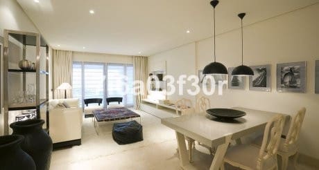 3 sypialnia Apartament na sprzedaż w Estepona z basenem garażem - 1 750 000 € (Ref: 9397029)