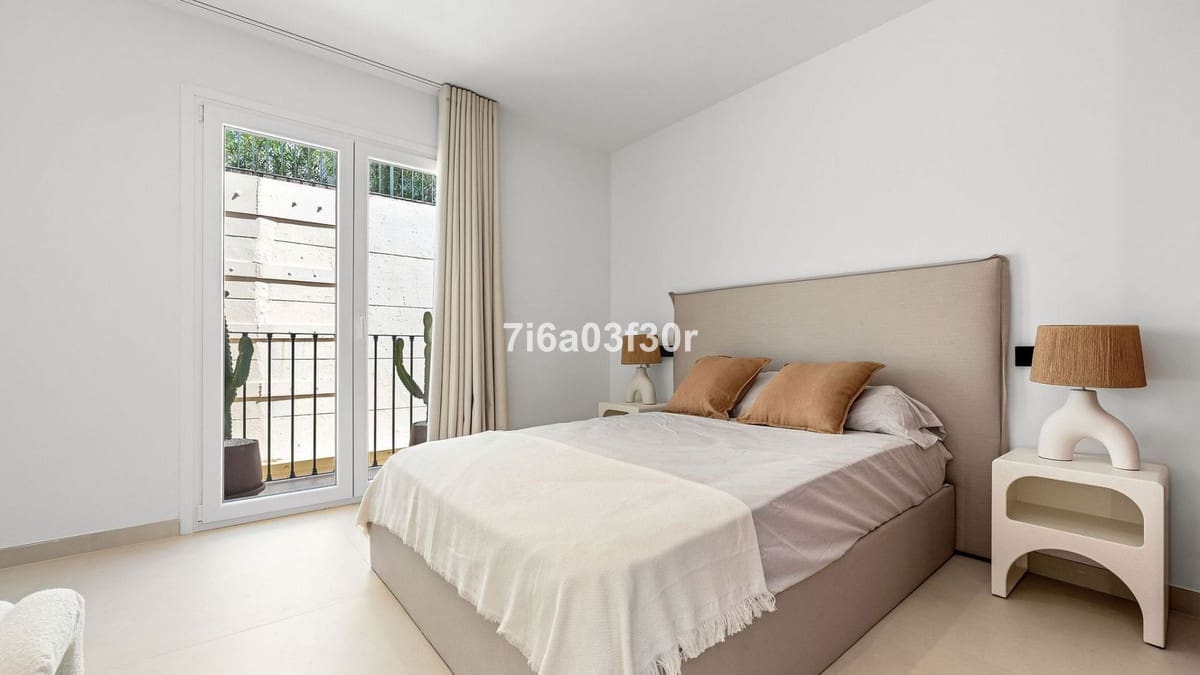 3 soverom Hus til salgs i La Quinta med svømmebasseng garasje - € 1 045 000 (Ref: 9397032)