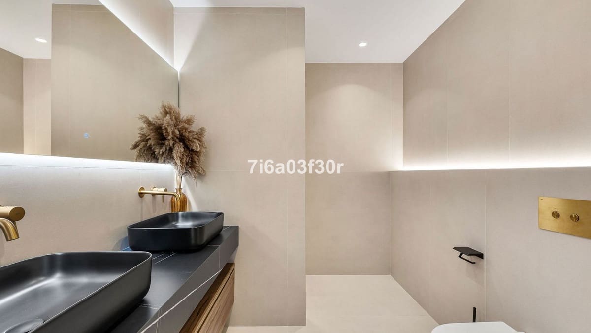 3 soverom Hus til salgs i La Quinta med svømmebasseng garasje - € 1 045 000 (Ref: 9397032)