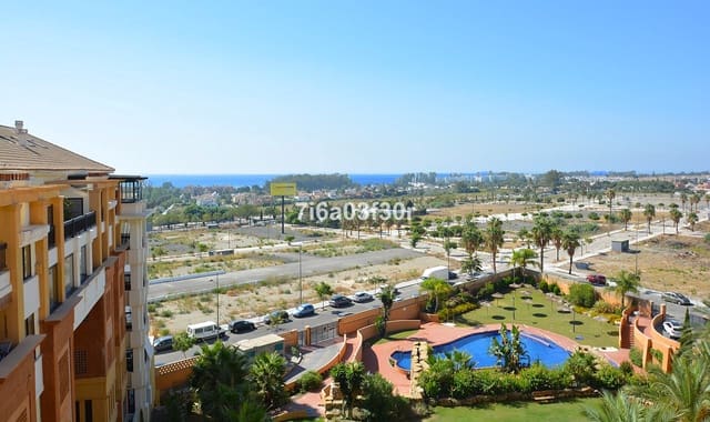 2 bedroom Penthouse for holiday rental in San Pedro de Alcantara, Marbella with pool garage - € 1,000 (Ref: 9432606)
