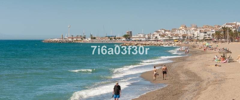 3 soveværelse Penthouse til leje i San Pedro de Alcantara med swimmingpool garage - € 4.500 (Ref: 9438080)