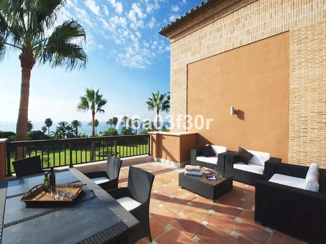 3 bedroom Penthouse for rent in San Pedro de Alcantara with pool garage - € 4,500 (Ref: 9438080)