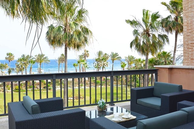 3 quarto Penthouse para arrendar em San Pedro de Alcantara, Marbella com piscina garagem - 4 500 € (Ref: 9438080)
