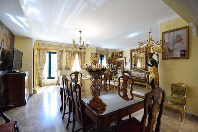 3 soveværelse Lejlighed til salg i San Pedro de Alcantara, Marbella med swimmingpool - € 490.000 (Ref: 9467724)