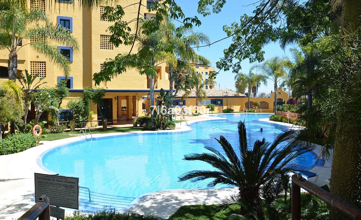 3 soveværelse Lejlighed til salg i San Pedro de Alcantara med swimmingpool - € 490.000 (Ref: 9467724)