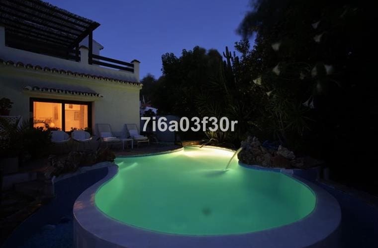 5 bedroom Villa for holiday rental in San Pedro de Alcantara with pool garage - € 2,160 (Ref: 9492706)