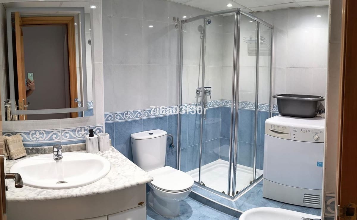 2 soveværelse Lejlighed til leje i Guadalmina med swimmingpool garage - € 1.700 (Ref: 9495590)