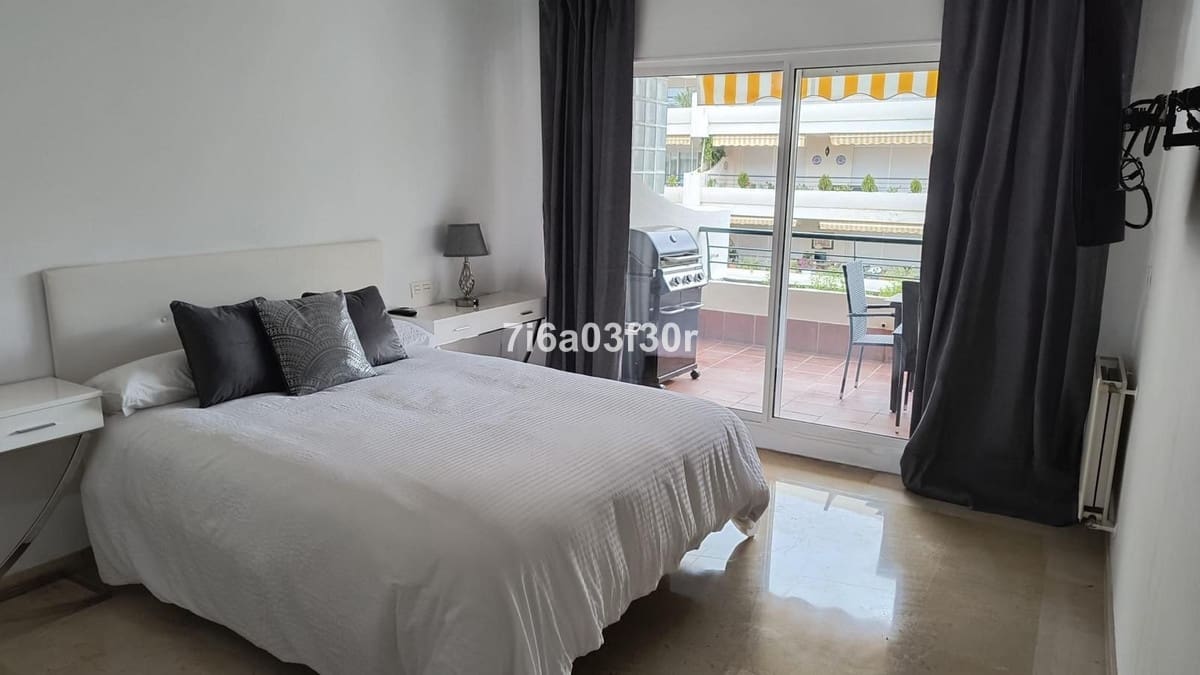 2 soveværelse Lejlighed til leje i Guadalmina med swimmingpool garage - € 1.700 (Ref: 9495590)