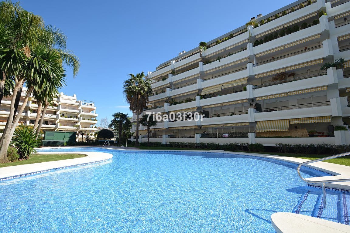 2 soveværelse Lejlighed til leje i Guadalmina med swimmingpool garage - € 1.700 (Ref: 9495590)