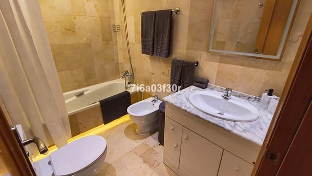2 soveværelse Lejlighed til leje i Guadalmina Alta, Marbella med swimmingpool garage - € 1.700 (Ref: 9495590)