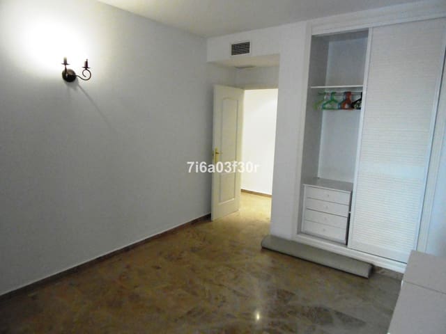 2 makuuhuone Huoneisto vuokrattavana paikassa San Pedro de Alcantara, Marbella mukana uima-altaan 
autotalli - 1 100 € (Ref: 9500160)