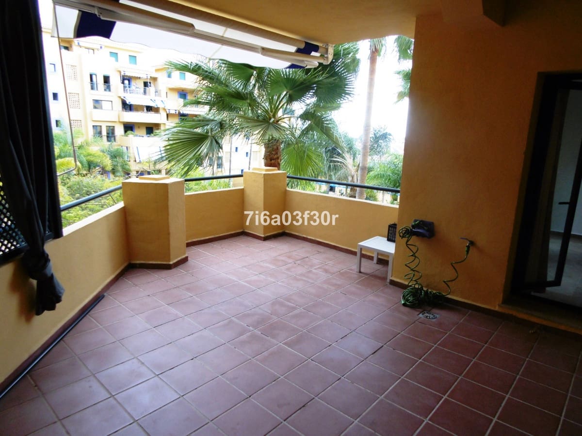 2 soveværelse Lejlighed til leje i San Pedro de Alcantara med swimmingpool garage - € 1.100 (Ref: 9500160)