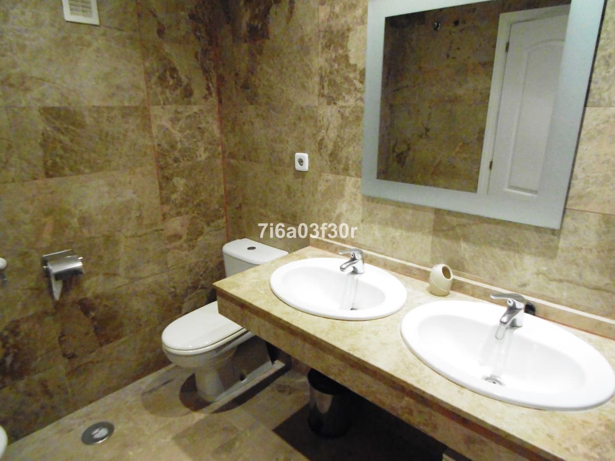 2 soveværelse Lejlighed til leje i San Pedro de Alcantara med swimmingpool garage - € 1.100 (Ref: 9500160)