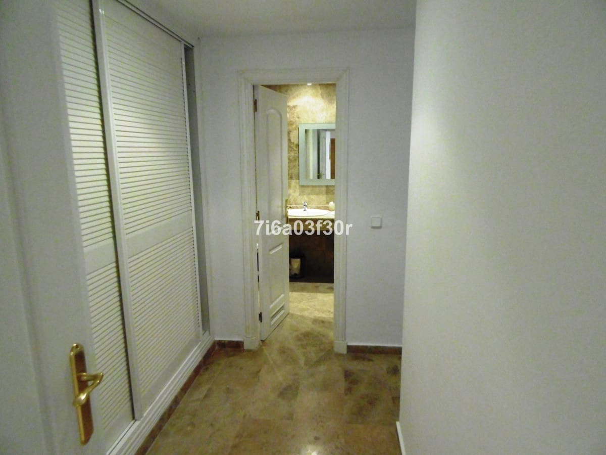 2 soveværelse Lejlighed til leje i San Pedro de Alcantara med swimmingpool garage - € 1.100 (Ref: 9500160)