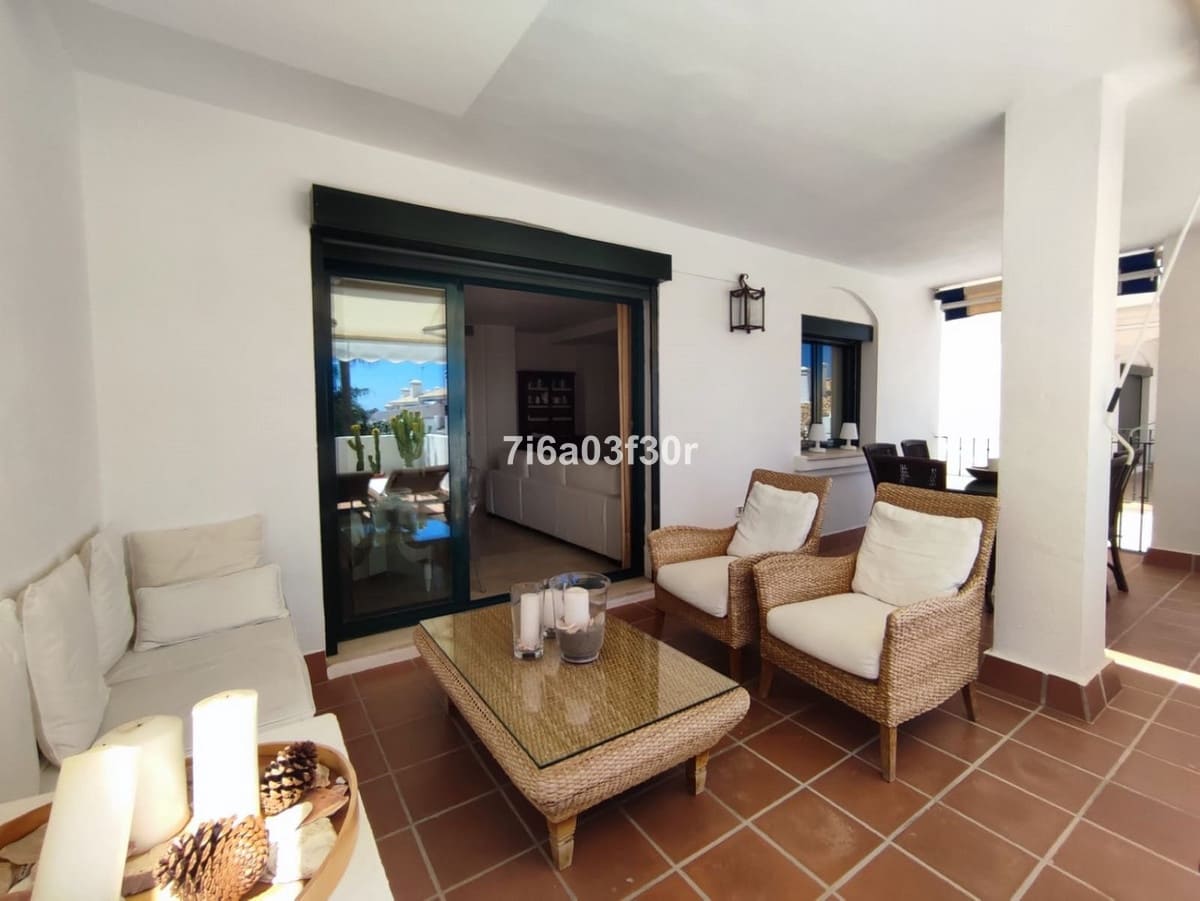 3 makuuhuone Kattohuoneisto lomavuokrausta paikassa San Pedro de Alcantara mukana uima-altaan 
autotalli - 2 000 € (Ref: 9603524)