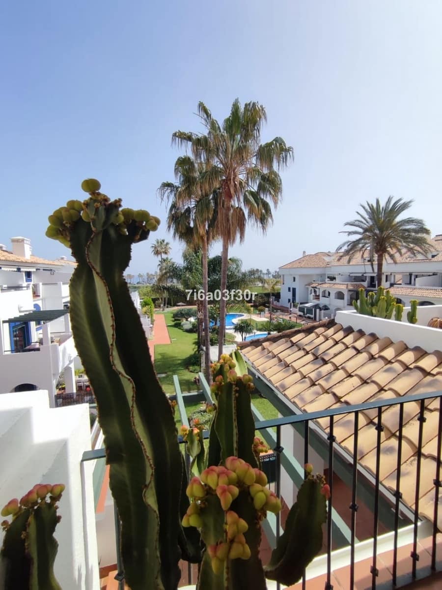 3 makuuhuone Kattohuoneisto lomavuokrausta paikassa San Pedro de Alcantara mukana uima-altaan 
autotalli - 2 000 € (Ref: 9603524)