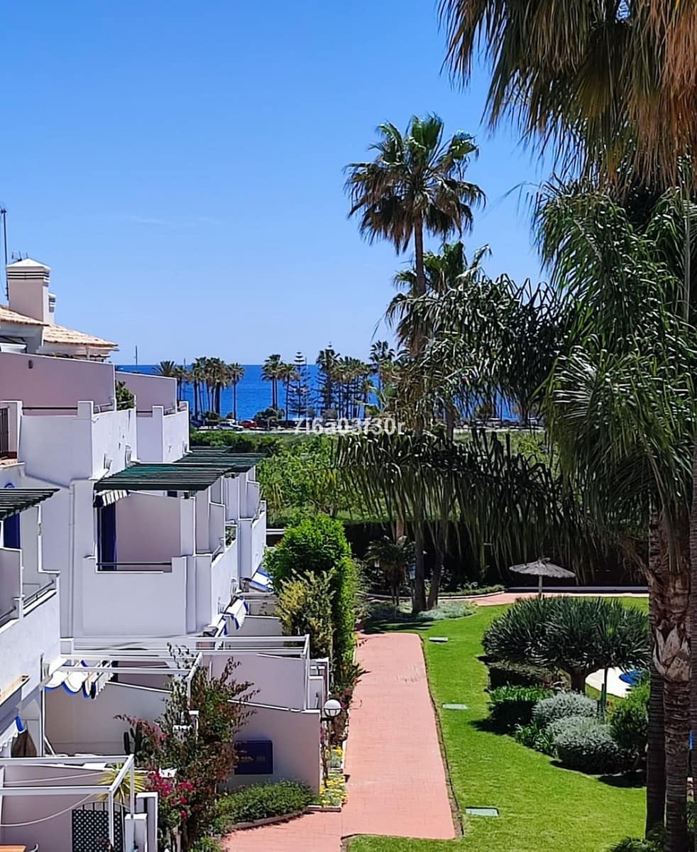 3 camera da letto Attico da affittare in San Pedro de Alcantara con piscina garage - 2.200 € (Rif: 9610225)