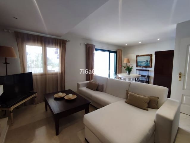 Penthouse de 3 chambres à louer à San Pedro de Alcantara, Marbella avec piscine garage - 2 200 € (Ref: 9610225)