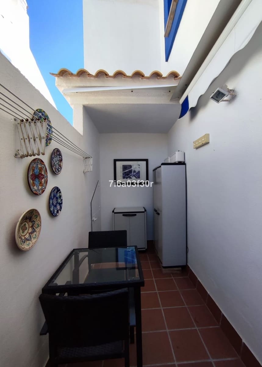 Ático de 3 habitaciones en San Pedro de Alcantara en alquiler con piscina garaje - 2.200 € (Ref: 9610225)