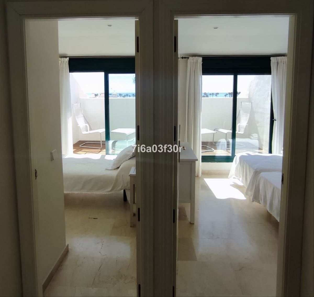 3 sypialnia Penthouse do wynajęcia w San Pedro de Alcantara z basenem garażem - 2 400 € (Ref: 9610225)