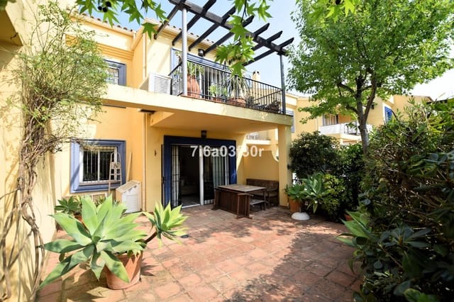 3 soverom Hus til salgs i Puerto Banus, Marbella med svømmebasseng garasje - € 790 000 (Ref: 9614111)