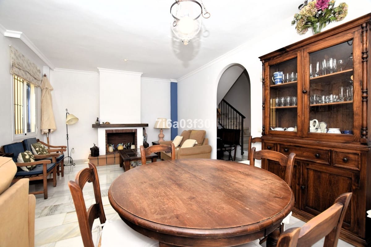 3 slaapkamer Huis te koop in Puerto Banus met zwembad garage - € 790.000 (Ref: 9614111)