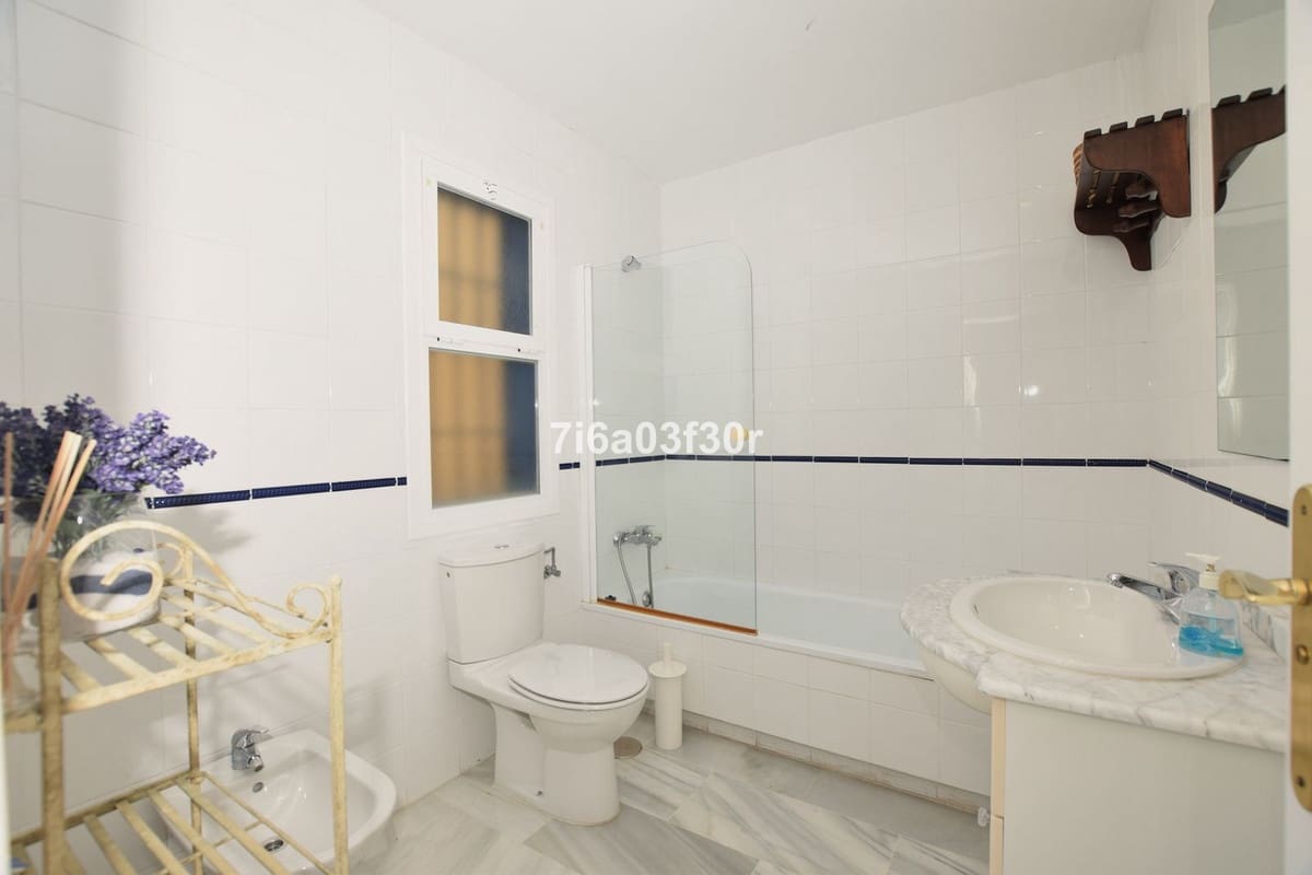 3 slaapkamer Huis te koop in Puerto Banus met zwembad garage - € 790.000 (Ref: 9614111)