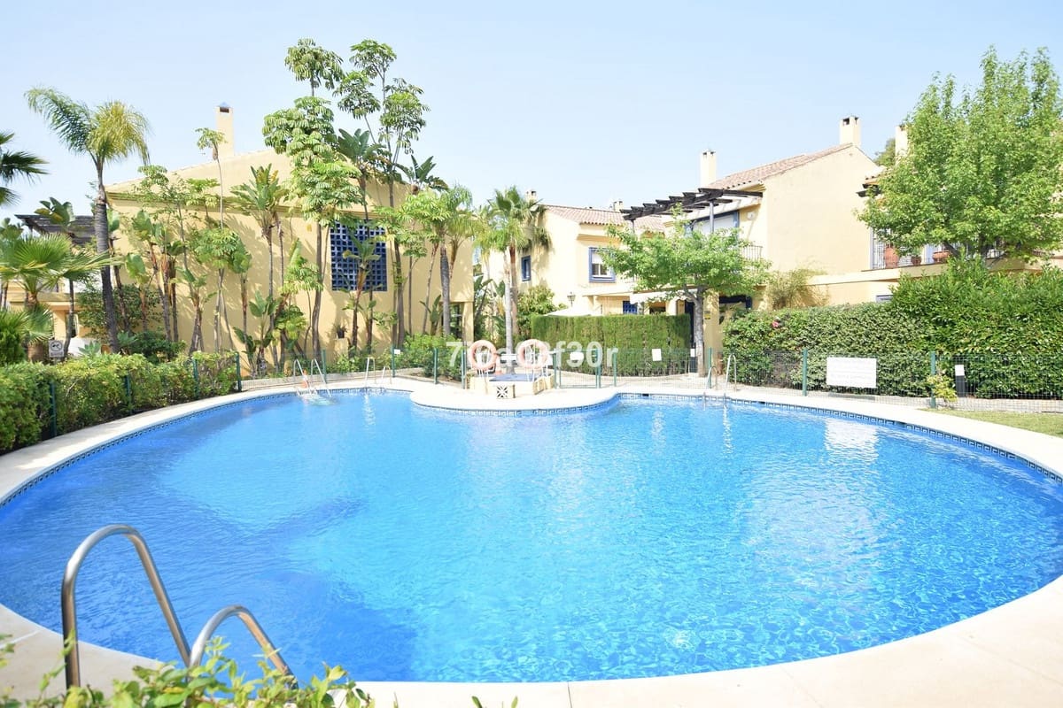 3 chambre Maison de Ville à vendre à San Pedro de Alcantara avec piscine garage - 790 000 € (Ref: 9614111)